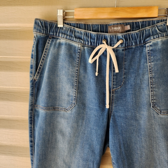 Torrid women's jean joggers - Picture 6 of 15